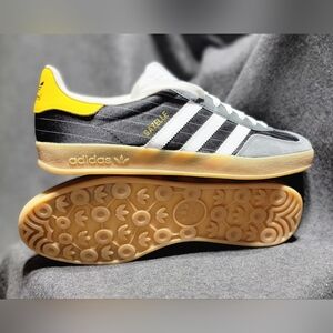 Adidas Gazelle Indoor "Olympic Stripe" 10.5M